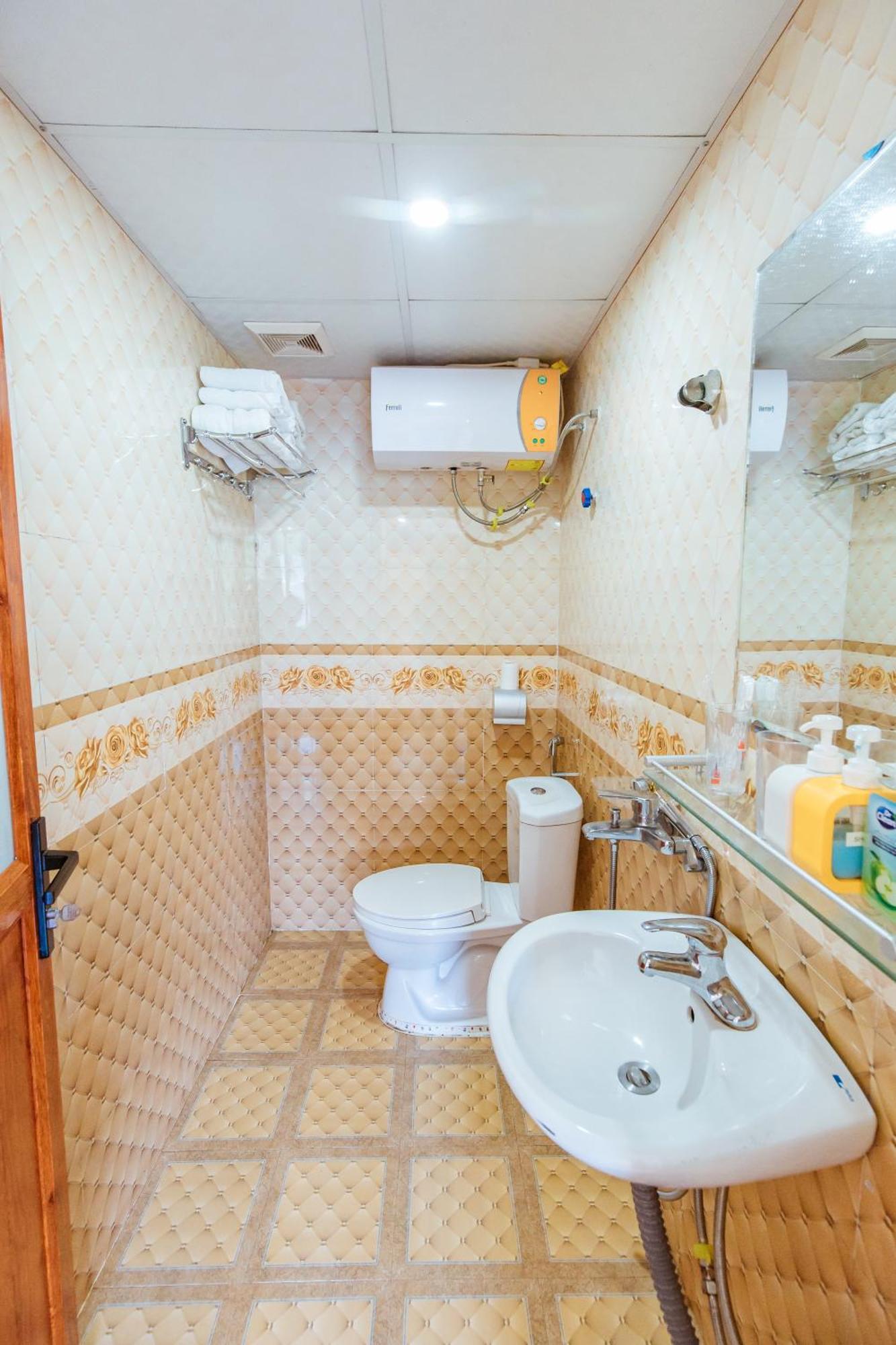 Lustig Hostel 萨帕 外观 照片
